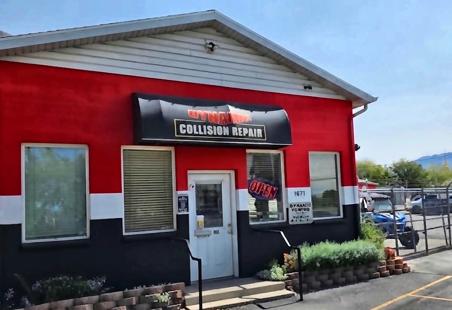 Dynamic Collision Repair Shop Exterior in Provo, UT